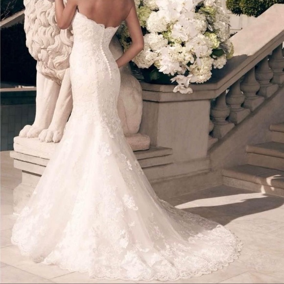 Wedding Dress - Picture 2 of 8